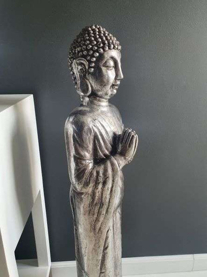 Deko figurka  "Stojący Budda".