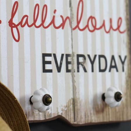 Drewniana tablica dekoracyjna "Fell in love everyday", tablica do pisania, wieszak.